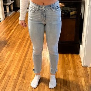 Light wash skinny jeans